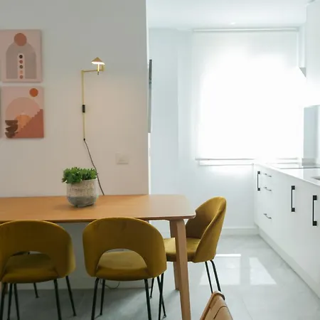 Lujoso Con Piscina Compartida 3 Appartamento Siviglia