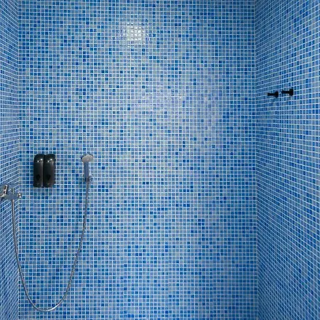 Lujoso Con Piscina Compartida 3 * Siviglia